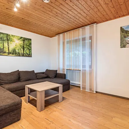 Raab Apartment *